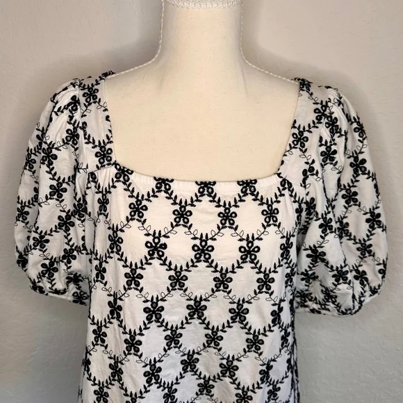 LOFT, Embroidered Blouse, Size L - Picture 4 of 7